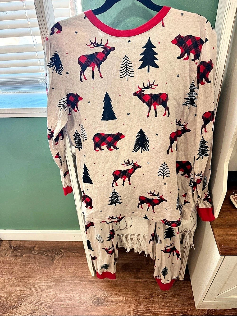 PJ Place Christmas Pajama Set in Cream & Red